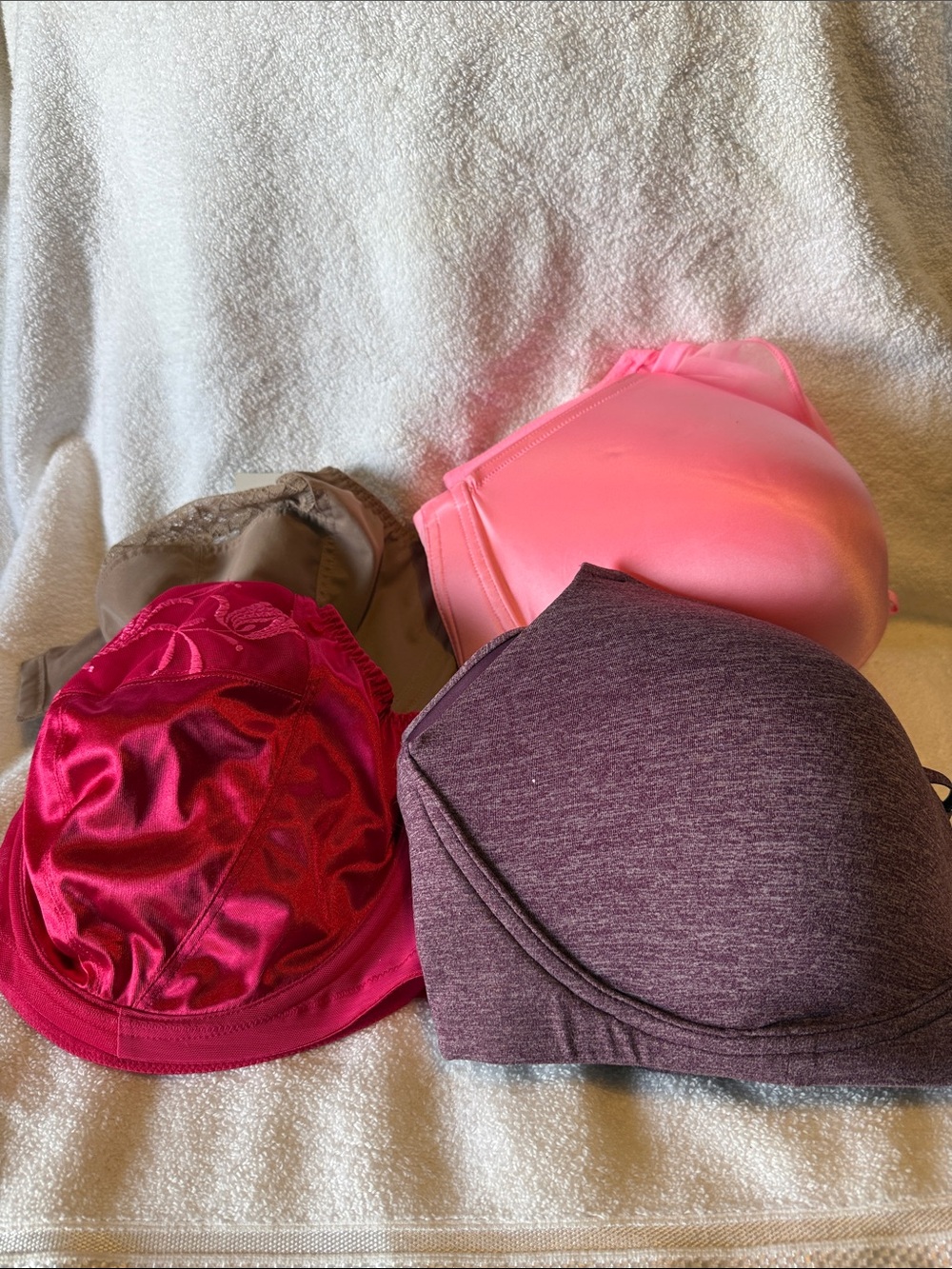 Four-Pack Bras NWT in Hot Pink, Light Pink, Mauve, and Taupe